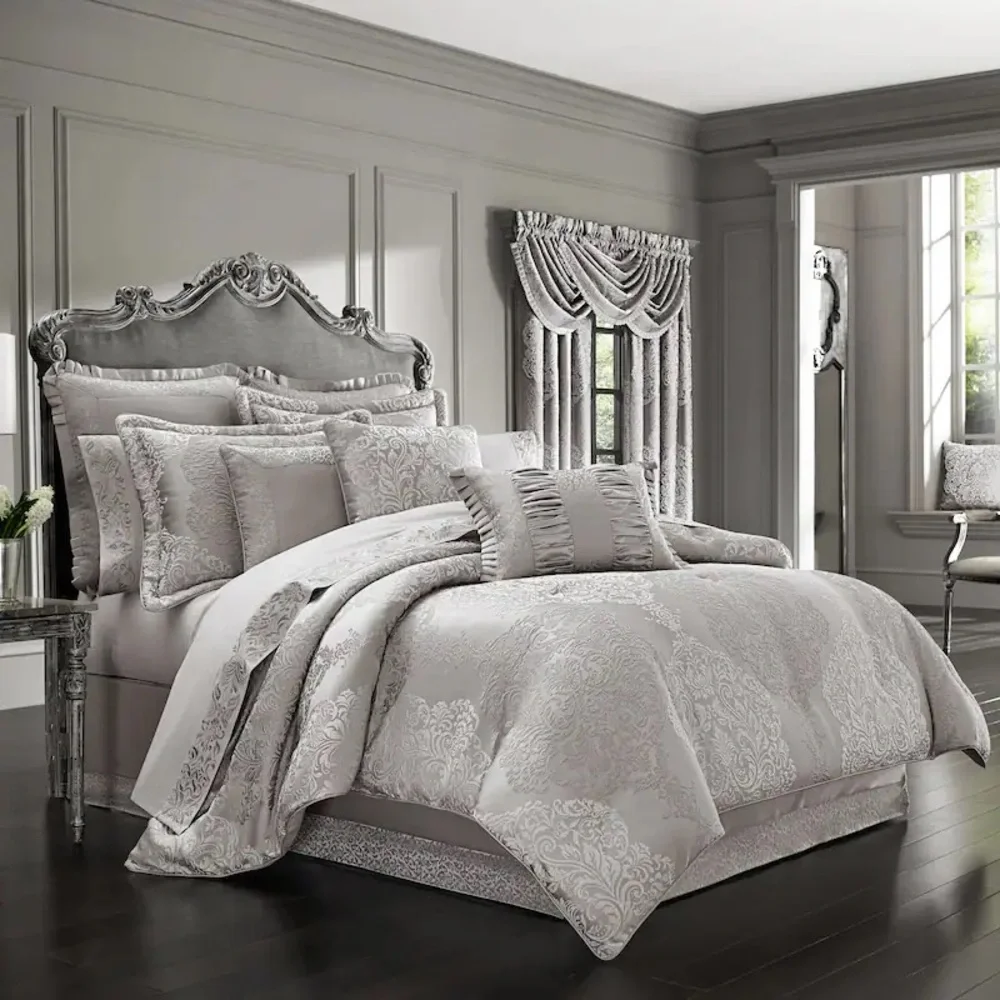 J. Queen New York La Scala Silver Comforter Set Sz CAL King NEW